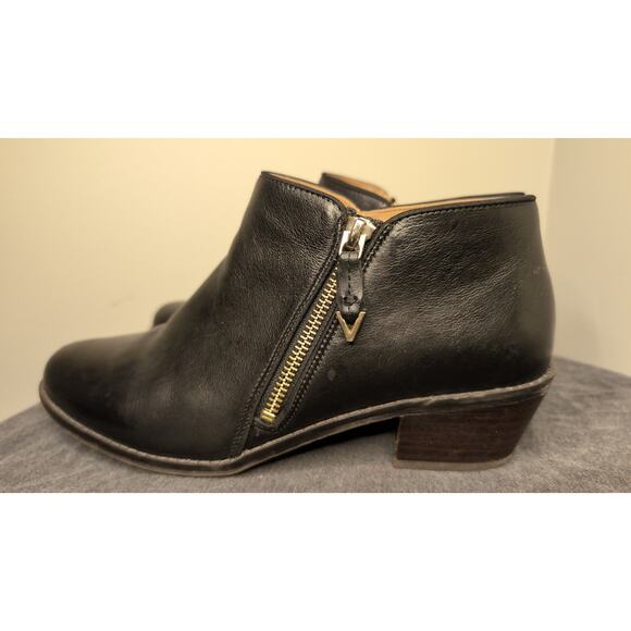 Vionic Jolene black leather side zip ankle boots - Picture 8 of 10
